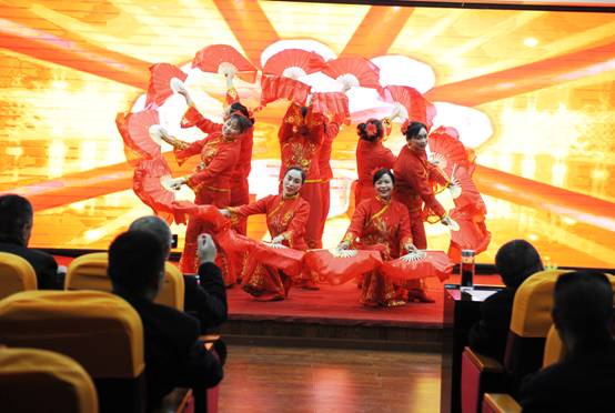 泸州公司举办30周年庆职工文艺汇演舞蹈《欢聚一堂》